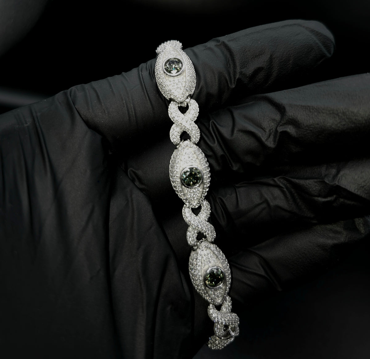 Moissanite Oval‑Link Cluster Bracelet
